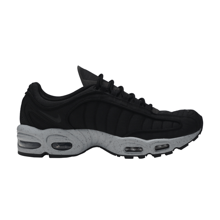 nike airmax tailwind black