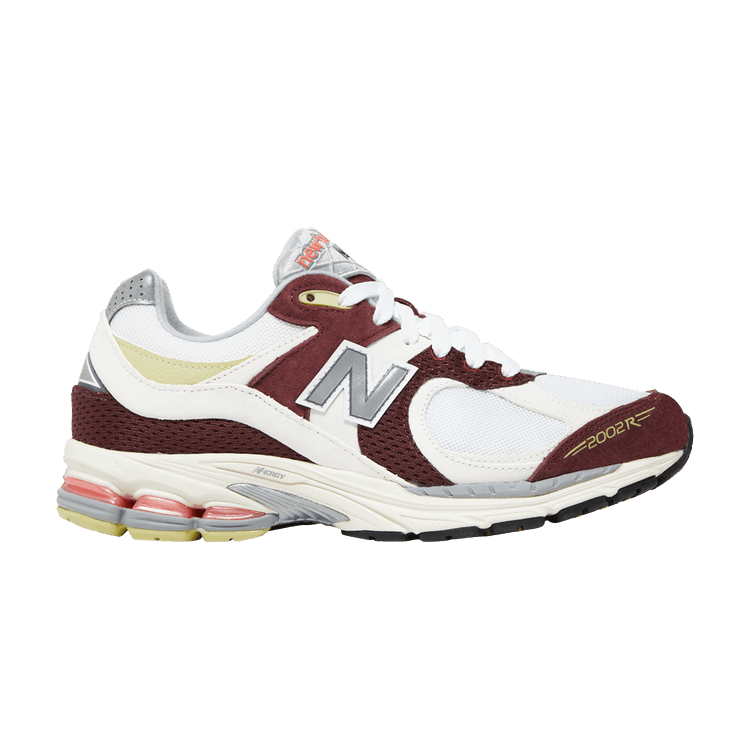 スニーカー New Balance 2002R Up There Backyard Legends II The Up There x New Balance 2002R Backyard Legends II Drops