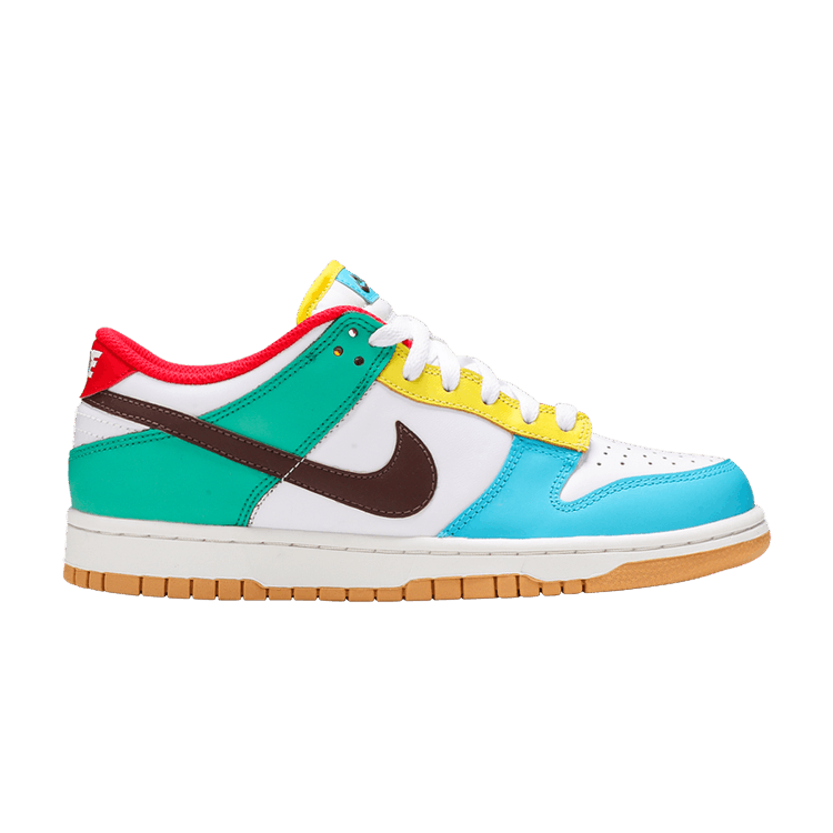 Deals on Dunk Low SE GS 'Free.99 - White' on Sneakers.com