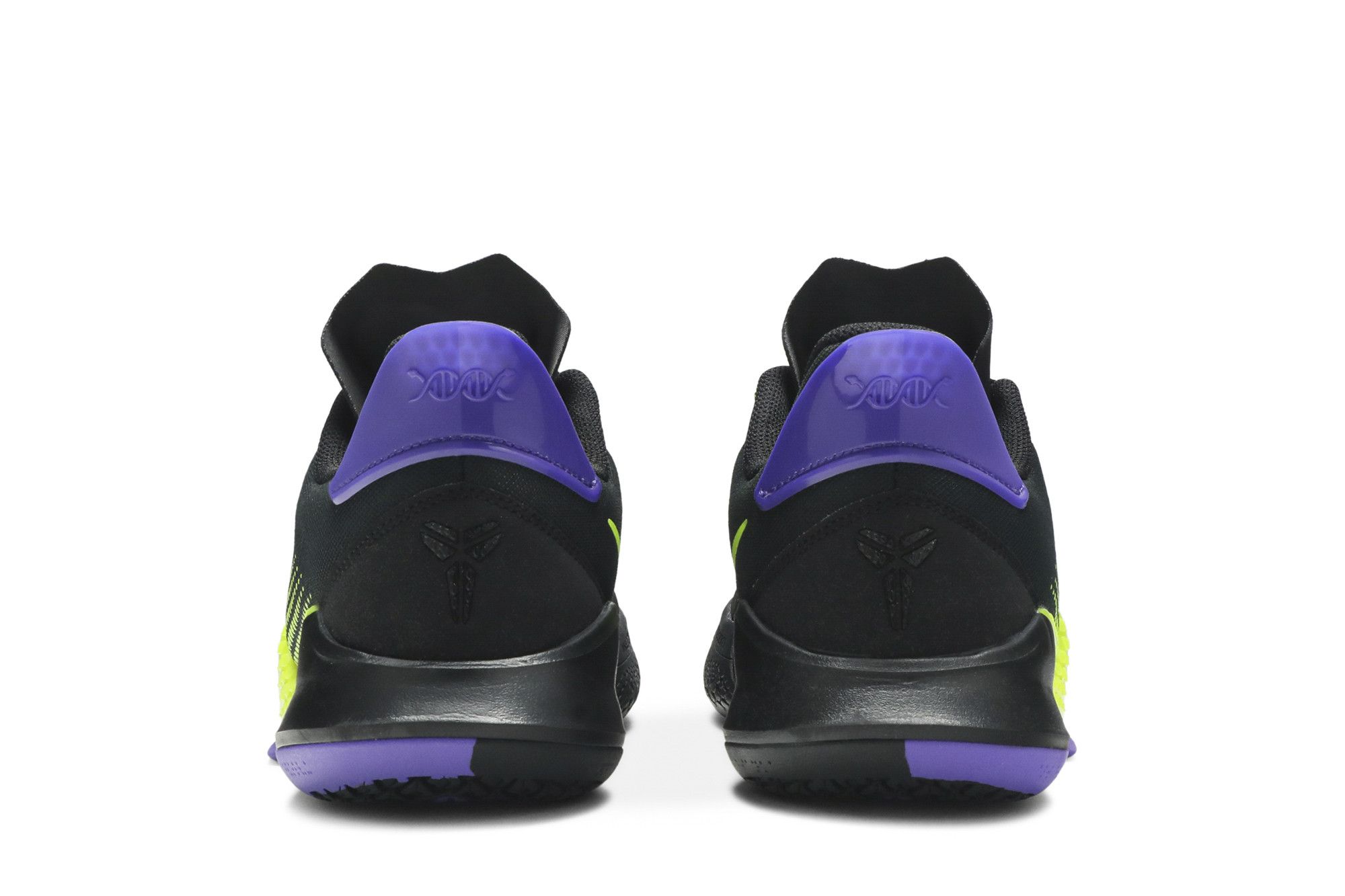 Mamba Fury ‘Lakers Away’ Nike Mamba Fury “Lakers Home”: Official Images & Release Info main image 2