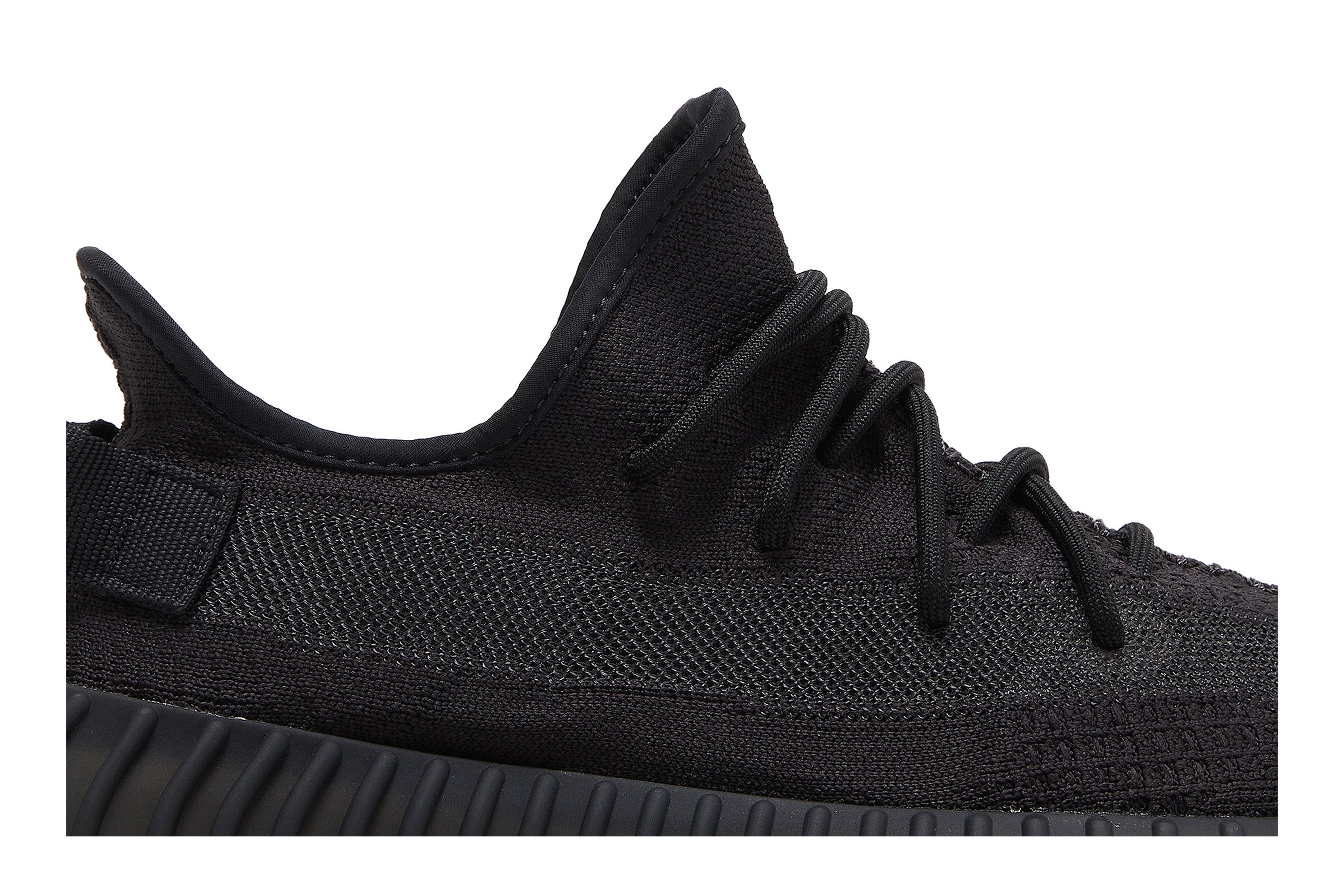Deals on Men's Yeezy Boost 350 V2 'Onyx' on Sneakers.com