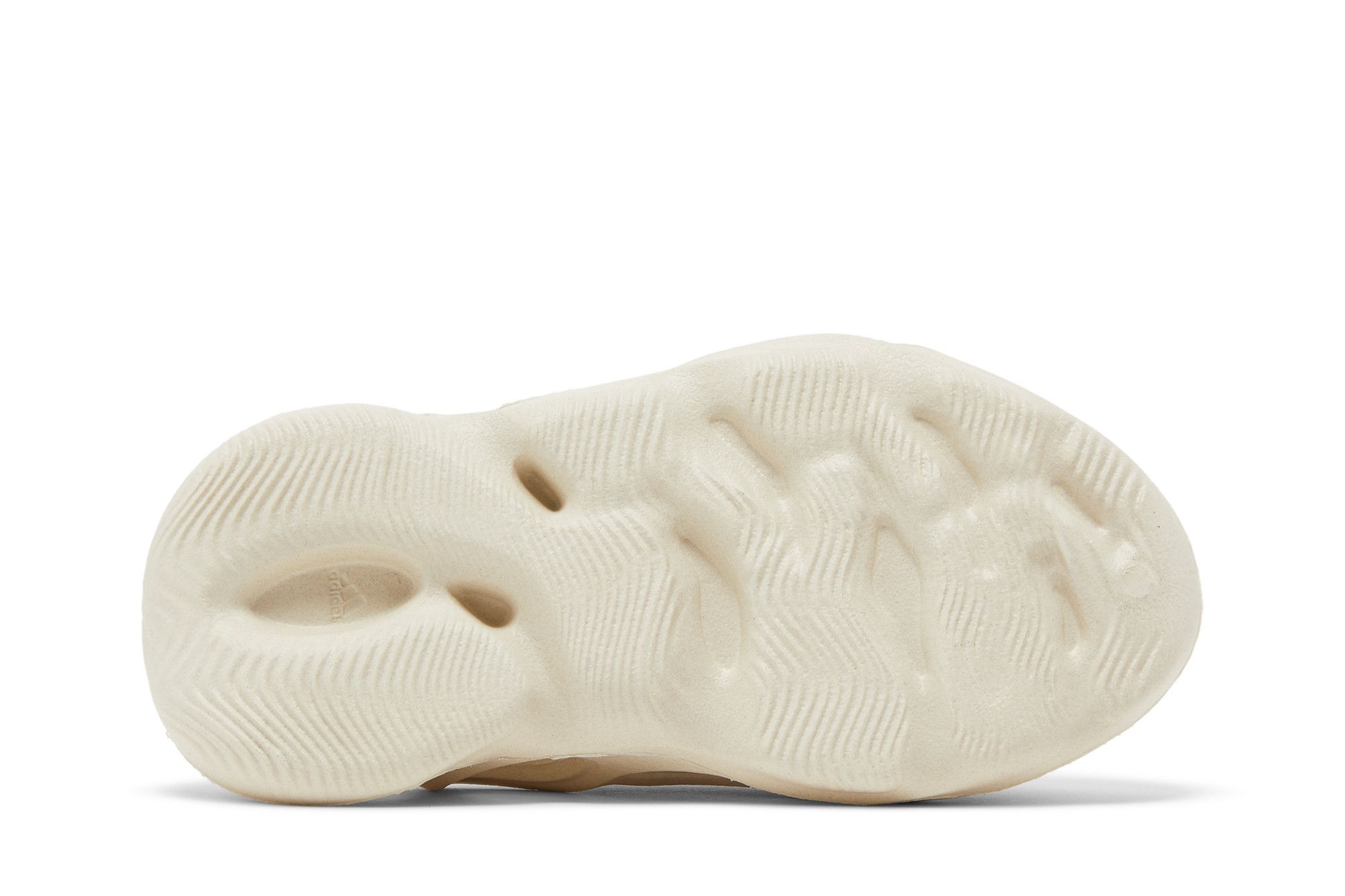 Deals on Yeezy Foam Runner Kids 'Sand' on Sneakers.com
