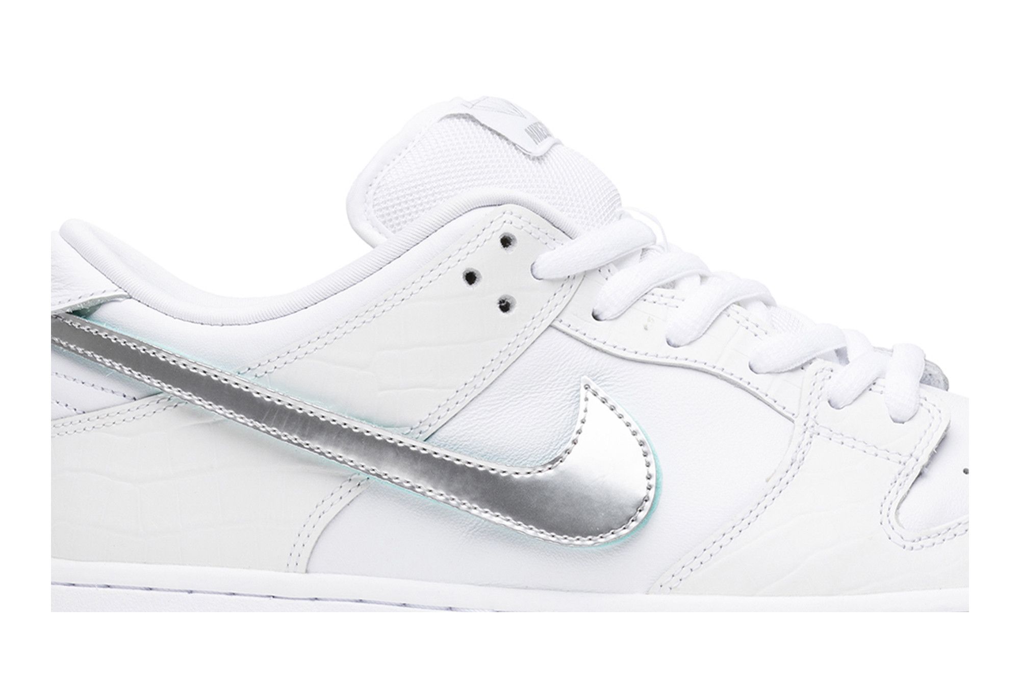 Deals on Men's Diamond Supply Co. x Dunk Low Pro SB 'White Diamond