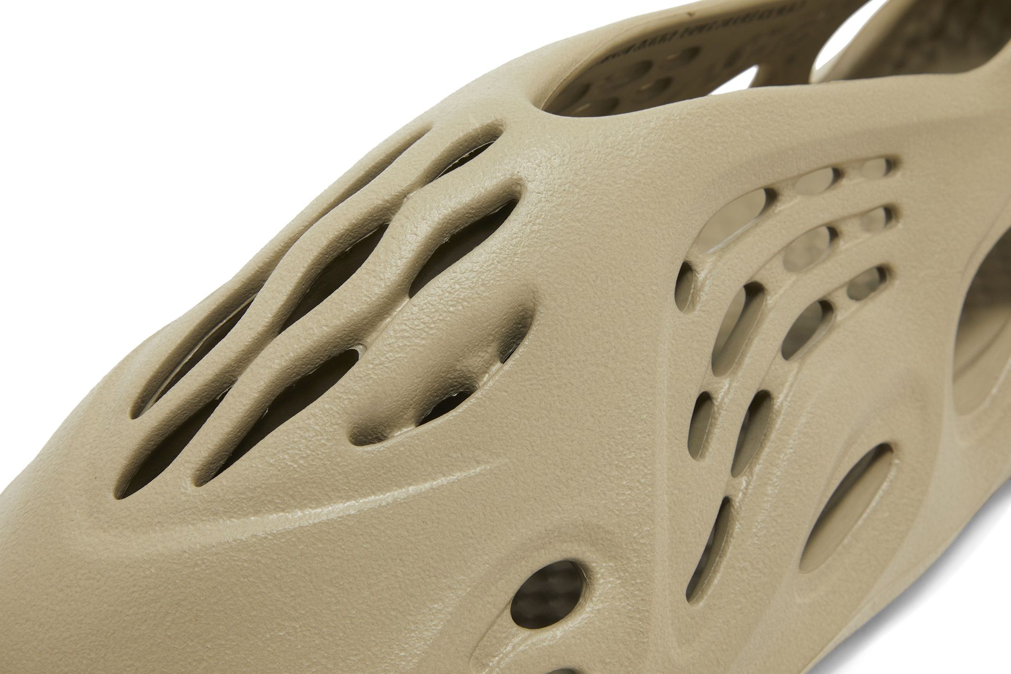 Deals on Men's Yeezy Foam Runner 'Stone Salt' on Sneakers.com