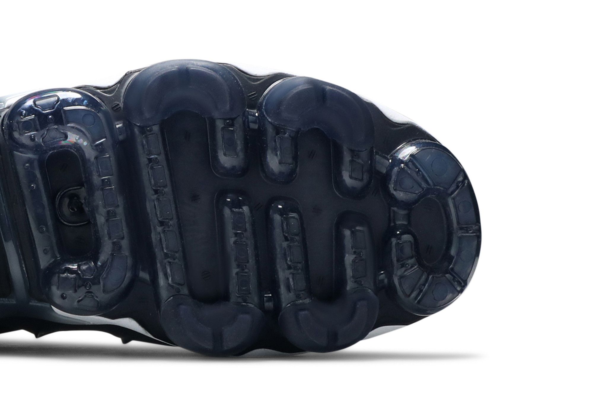 navy vapormax plus 2020