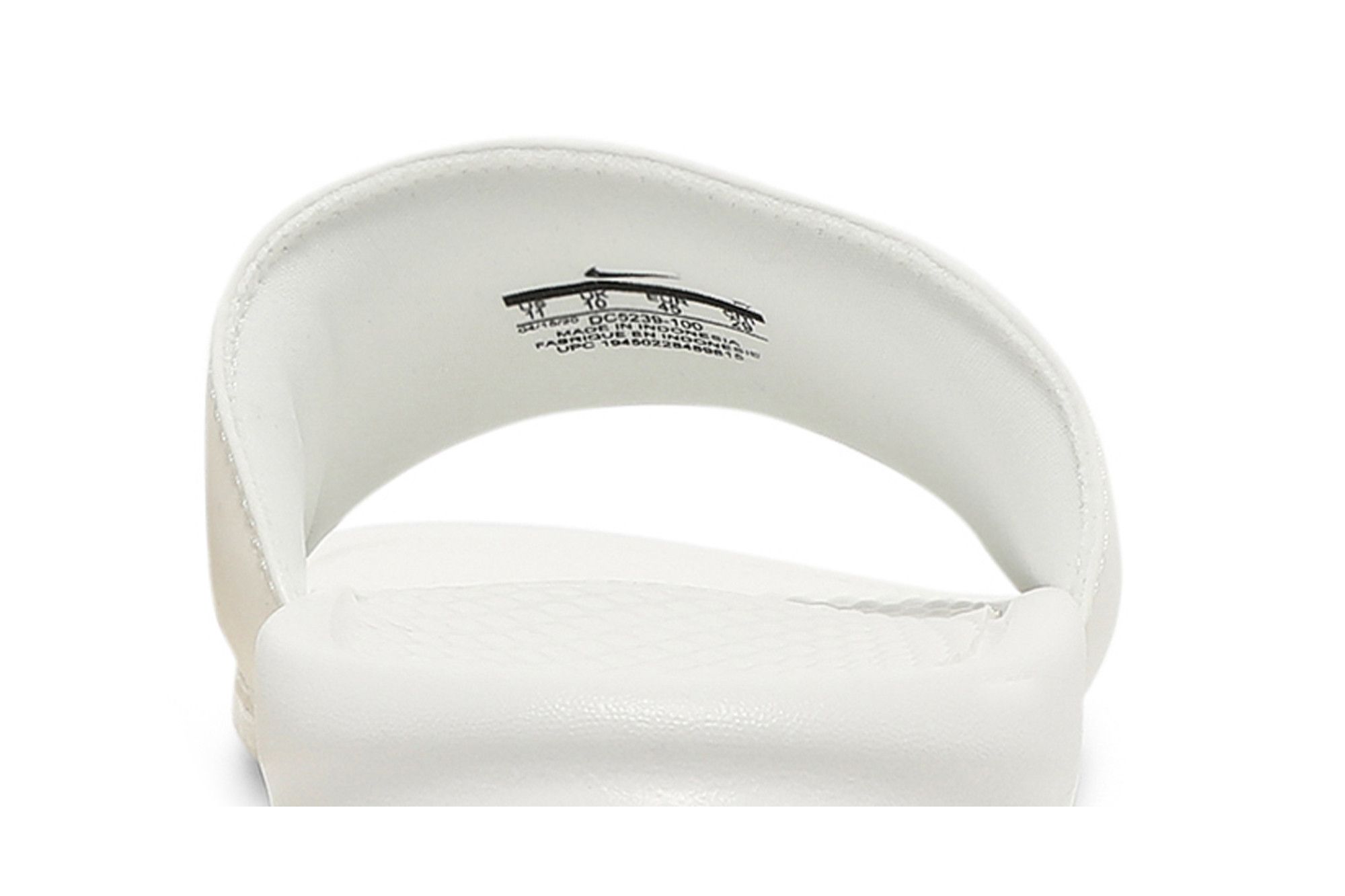 Deals on Men's Stussy x Benassi 'Sail' on Sneakers.com