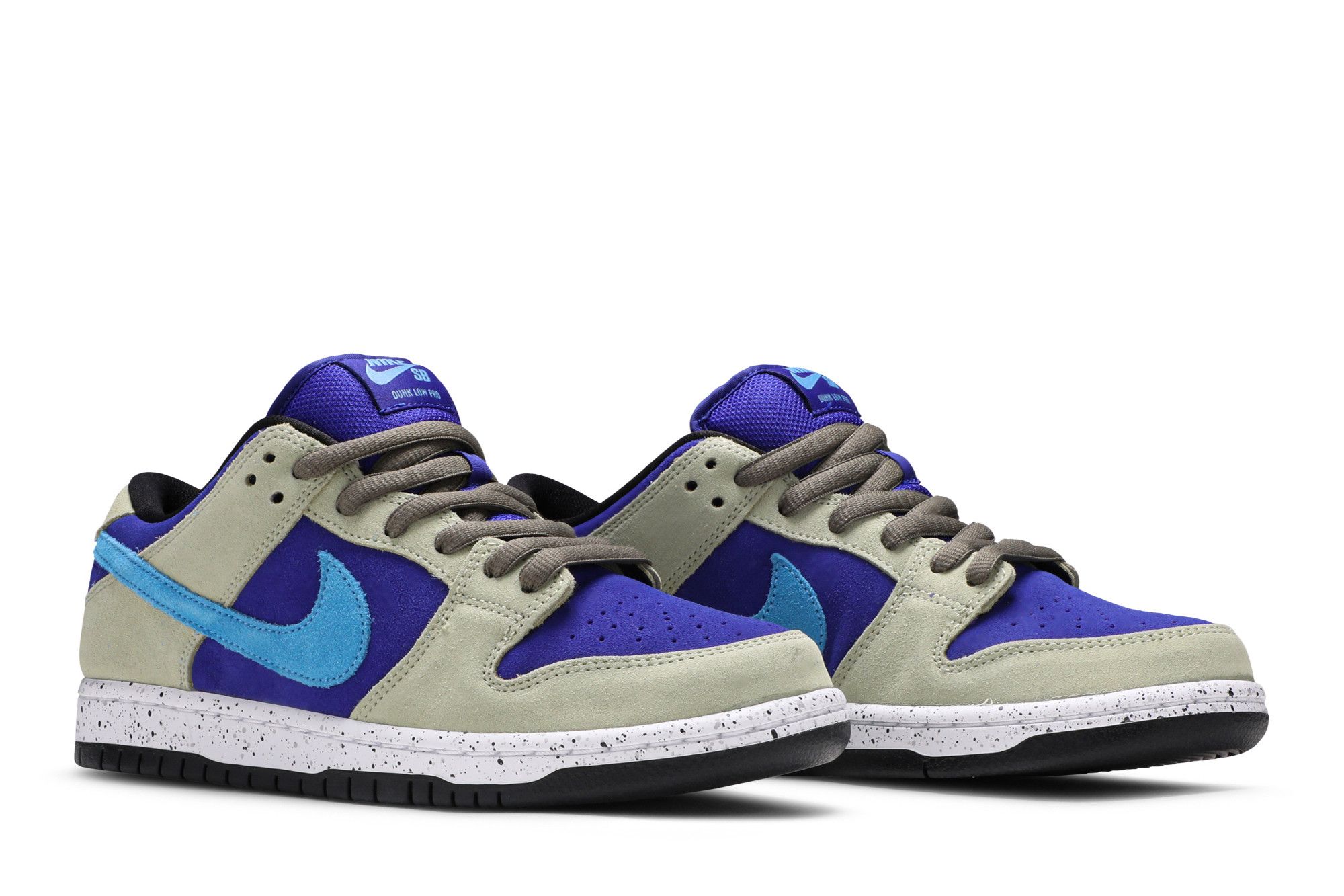 Deals on Men's Dunk Low SB 'ACG Celadon' on Sneakers.com
