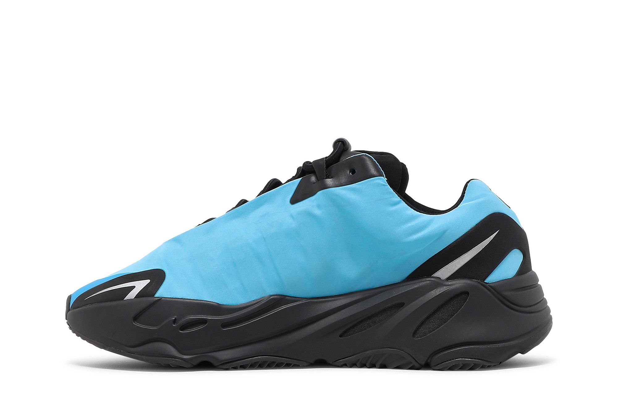 スニーカー YEEZY BOOST 700 MNVN BRYGHT CYAN 743874_03.jpg.jpeg
