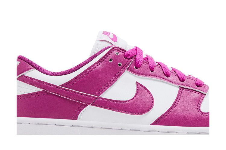 シューズ Nike Women's Dunk Low Deals on Women's Dunk Low Next Nature 'Hot Fuchsia' on Sneakers.com