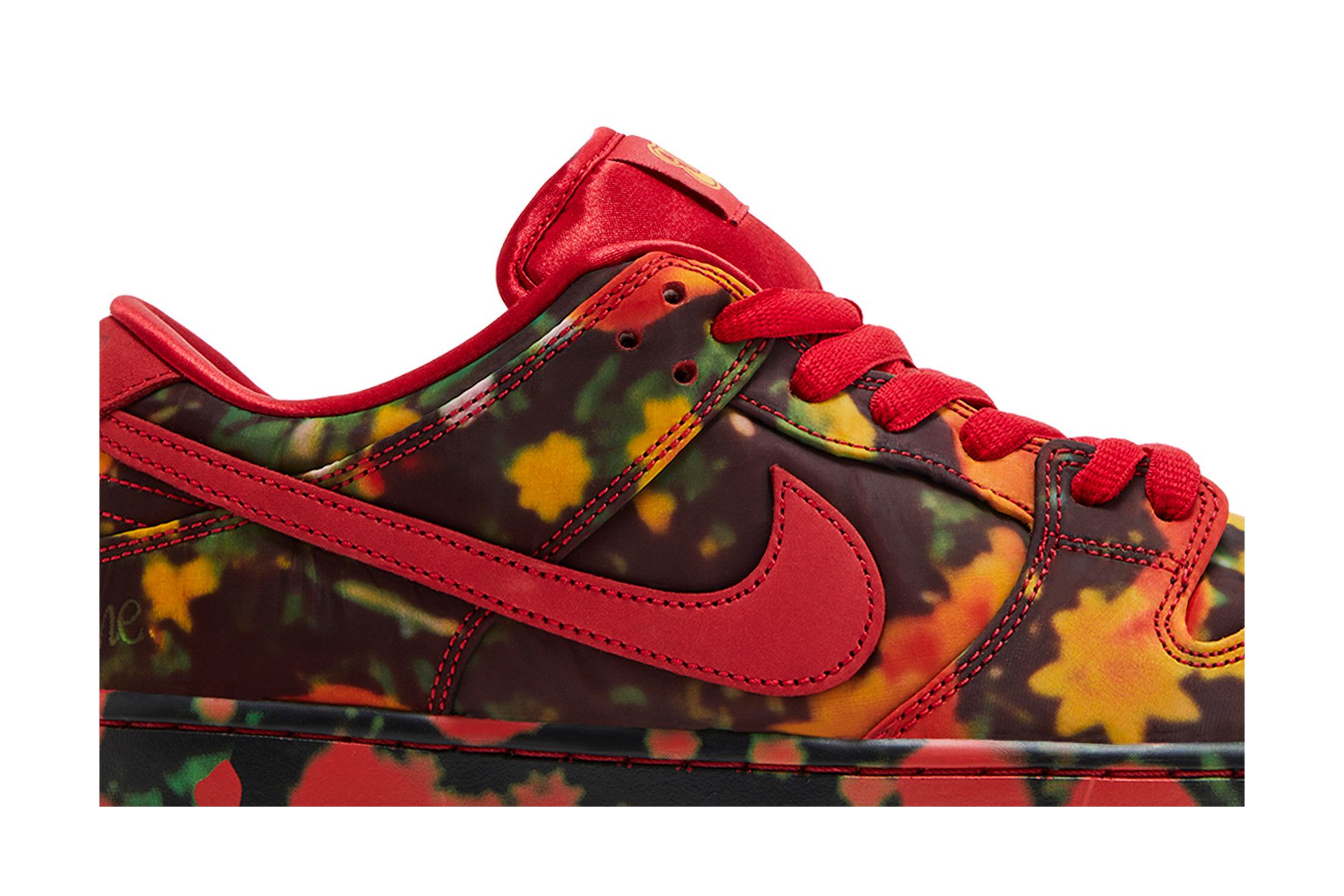 Deals on Men's The Wizard of Oz x Dunk Low SB 'Poppy Field' on