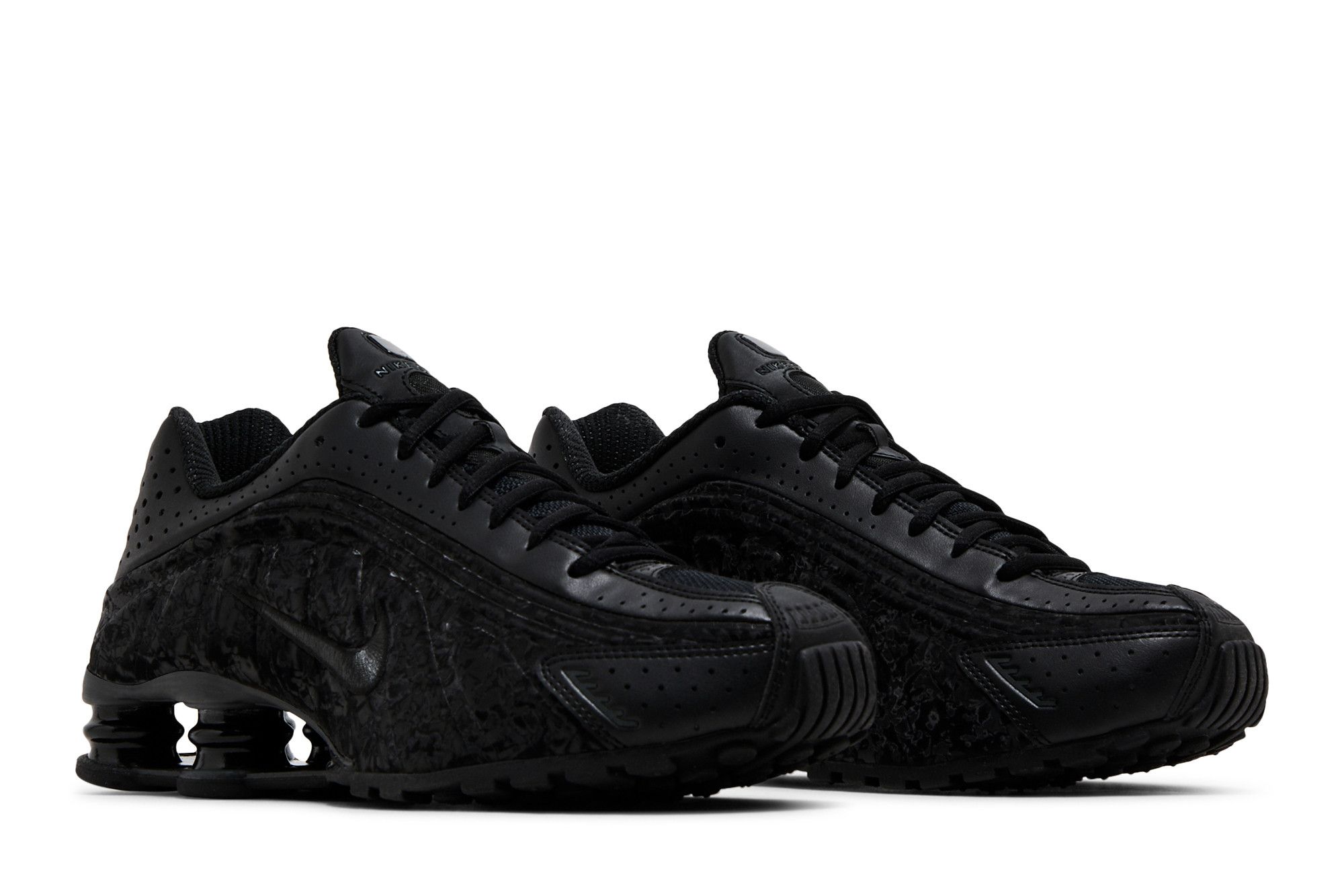 靴 NIKE Women's Shox R4 Black Floral 24cm Deals on Women's Shox R4 'Black Floral' on Sneakers.com